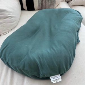 Snuggle Me Infant Lounger (with cover)